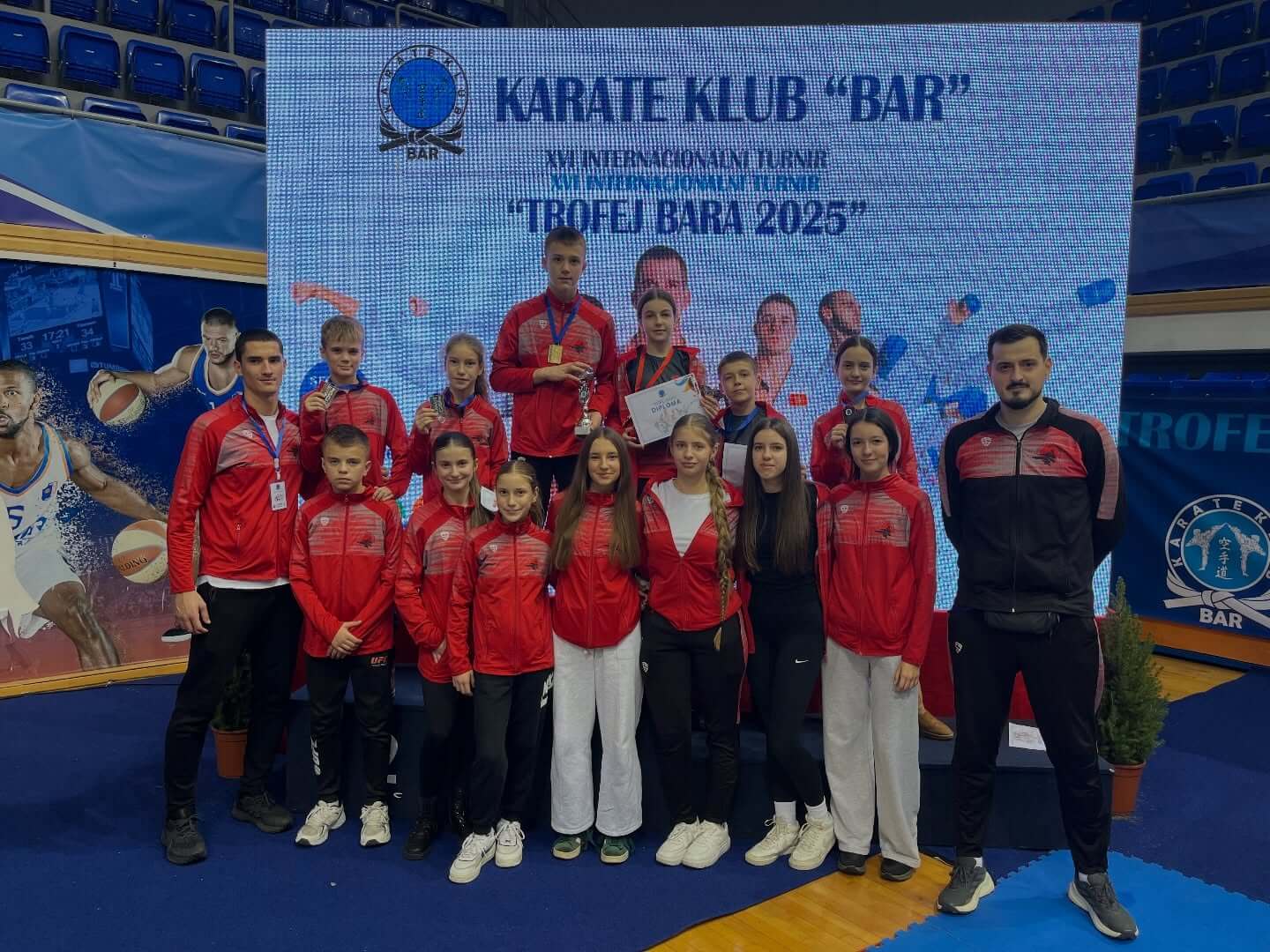 Tim KK Champion na Trofeju Bara